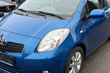 Toyota Yaris 123.565 km 3.998 &euro; Heiligenhaus 42579
