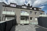 Dachgeschoßwohnung Duisburg Mittelmeiderich - 2.5 Zimmer, 78 m&sup2;, 900&euro; | Angebot:26150948