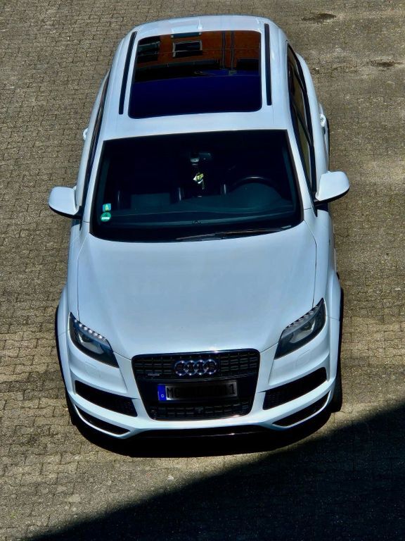 Q7
