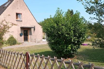 Haus Duisburg Rheinhausen - 4 Zimmer, 80 m&sup2;, 240.000&euro; | Angebot:27159871