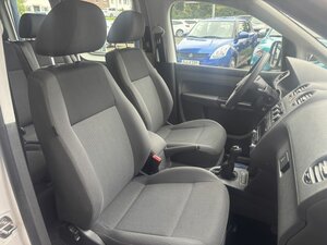 VW Caddy Kasten/Kombi 1.2 TSI 7 Sitzer Trendline 127.685 km 11.489 € Meerbusch 40667