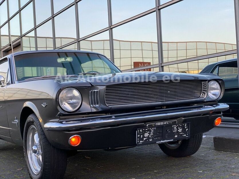 Ford Mustang 88.451 km 31.990 € Mönchengladbach 41068