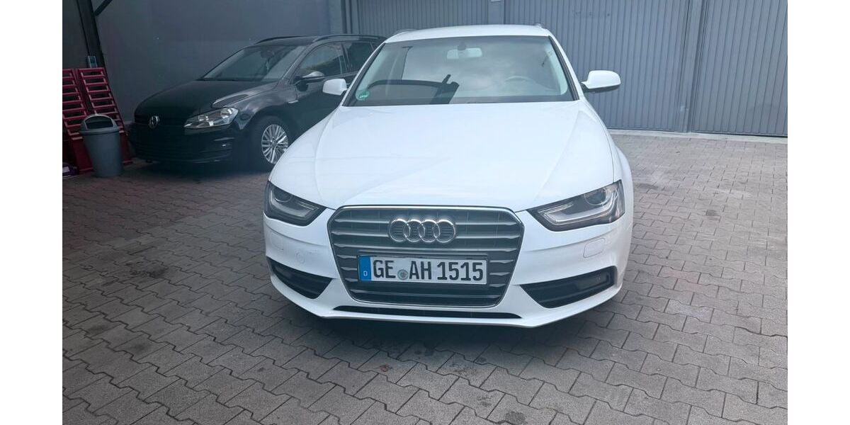 Audi A4 215.000 km 5.999 &euro; Mülheim an der Ruhr 45468