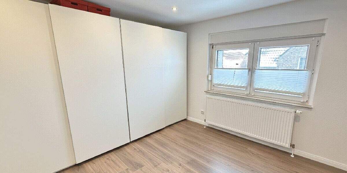 Einfamilienhaus Hünxe Krudenburg - 8 Zimmer, 246 m&sup2;, 550.000&euro; | Angebot:25684454