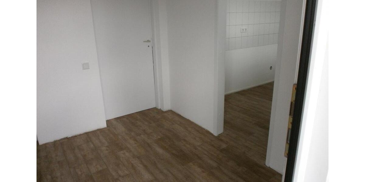Etagenwohnung Neuss - 3 Zimmer, 83 m&sup2;, 358.500&euro; | Angebot:27029627