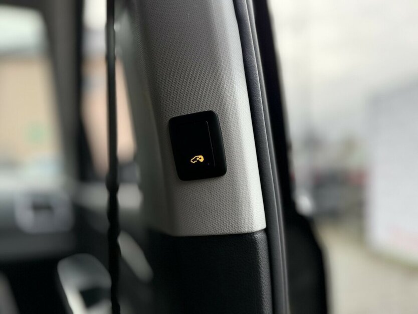 VW Sharan Kamera El.Türen 7.Sitze AppleCarplay 116.000 km 25.990 € Mönchengladbach 41066