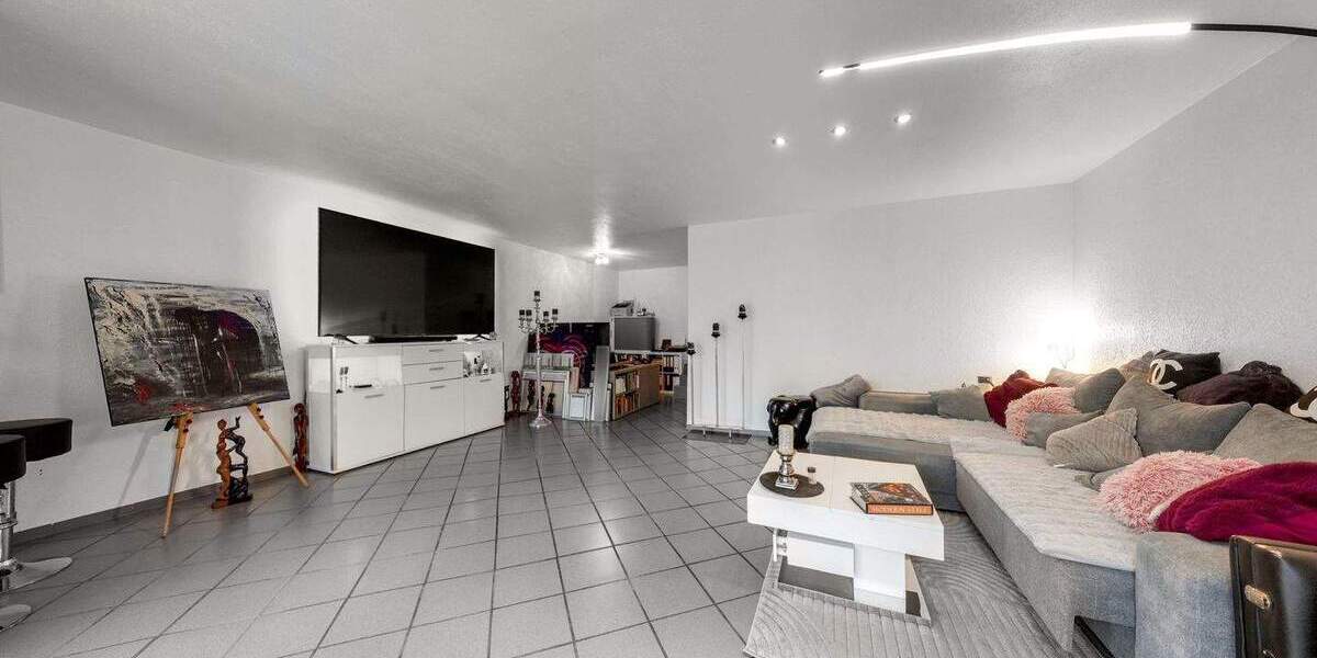 Design trifft Wohlgefühl - exklusiv modernisiertes Refugium mit Pool und Gartenidylle 3 zimmer