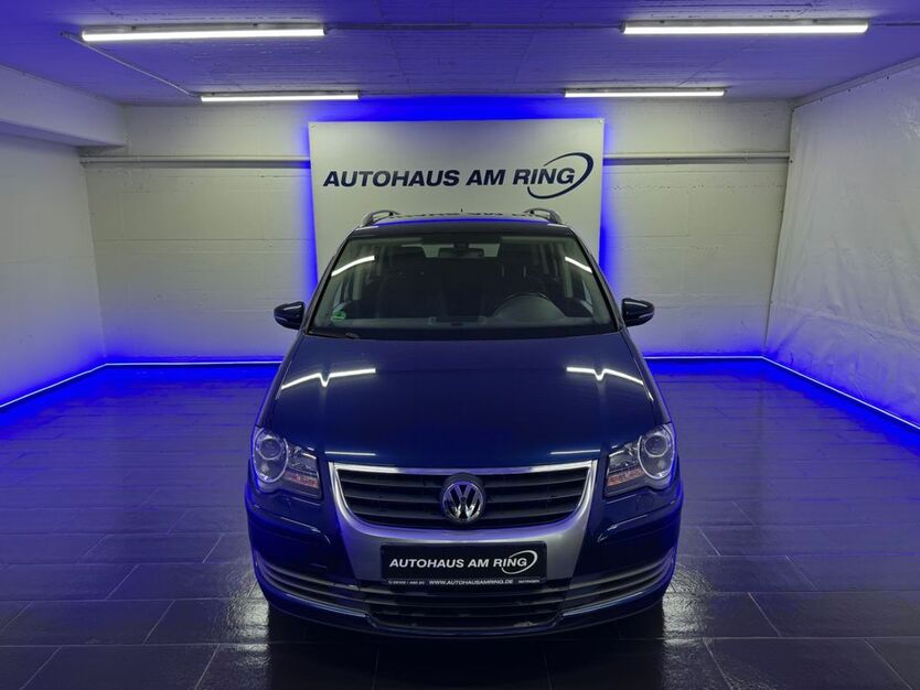 VW Touran 184.449 km 5.999 € Ratingen bei Düsseldorf 40878