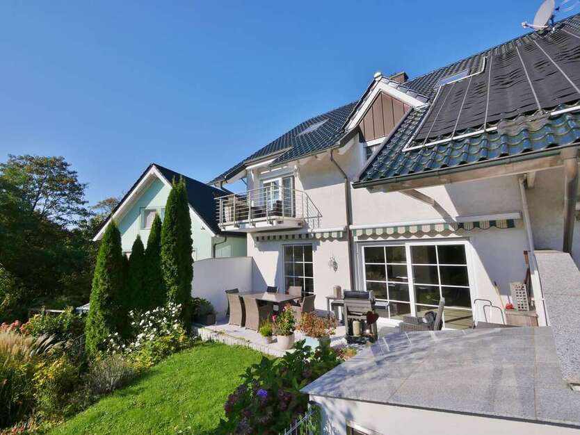 Haus zum Mieten in Haan 2.400 € 220 m²
