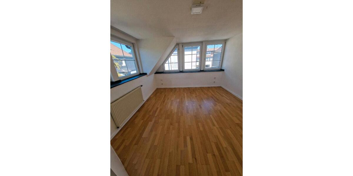 Dachgeschoßwohnung Velbert Langenberg - 1 Zimmer, 70 m&sup2;, 830&euro; | Angebot:26312915