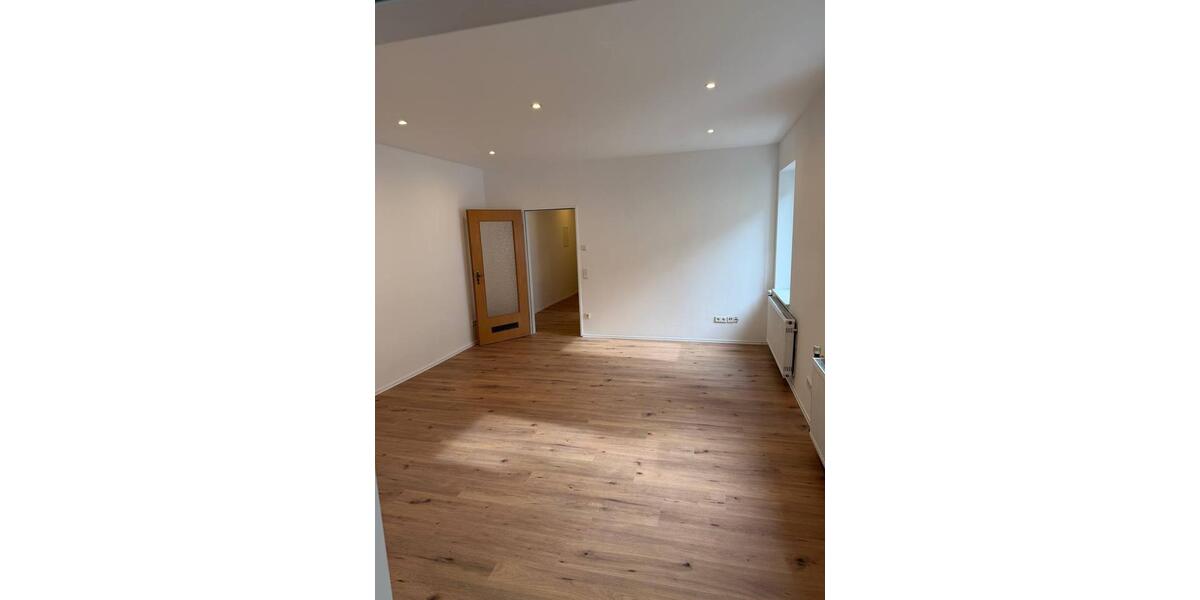 Etagenwohnung Krefeld Cracau - 2 Zimmer, 60 m&sup2;, 470&euro; | Angebot:26184765