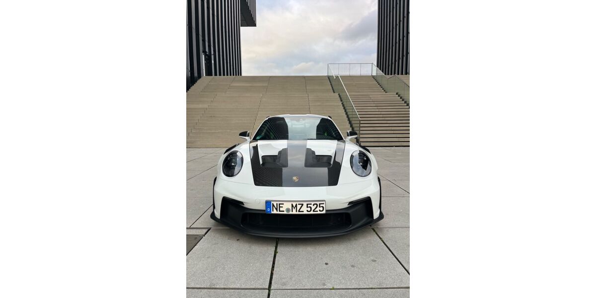 Porsche 992 3.900 km 349.911 &euro; Neuss 41462