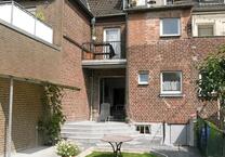 Einfamilienhaus Reihenhaus Stadtmitte St.Tönis von Privat