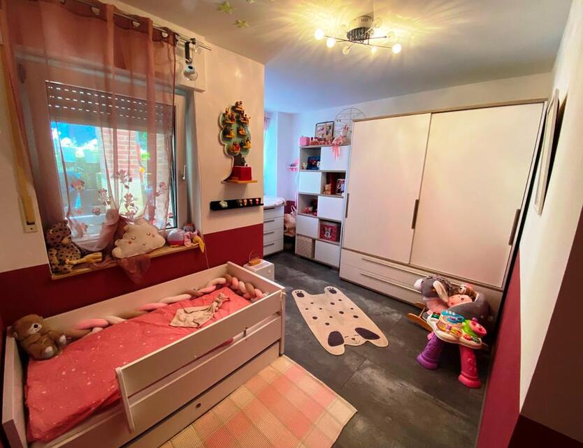 3 Zimmer Maisonette-Wohnung mit Garten in ruhiger Lage zimmer