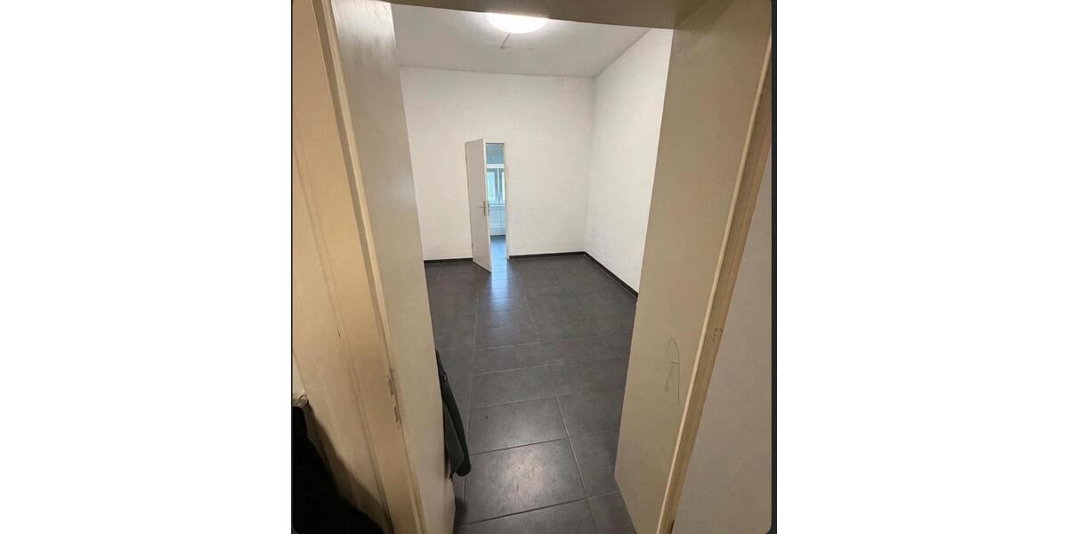 Dachgeschoßwohnung Velbert - 2 Zimmer, 80 m&sup2;, 90.000&euro; | Angebot:27426897
