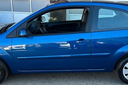 Ford Fiesta 64.000 km 3.299 &euro; Neuss 41466