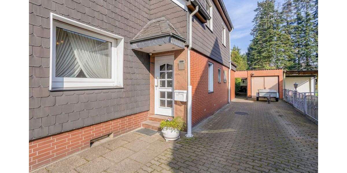 Mehrfamilienhaus, Wohnhaus Oberhausen Buschhausen - 7 Zimmer, 217 m&sup2;, 330.000&euro; | Angebot:25799175