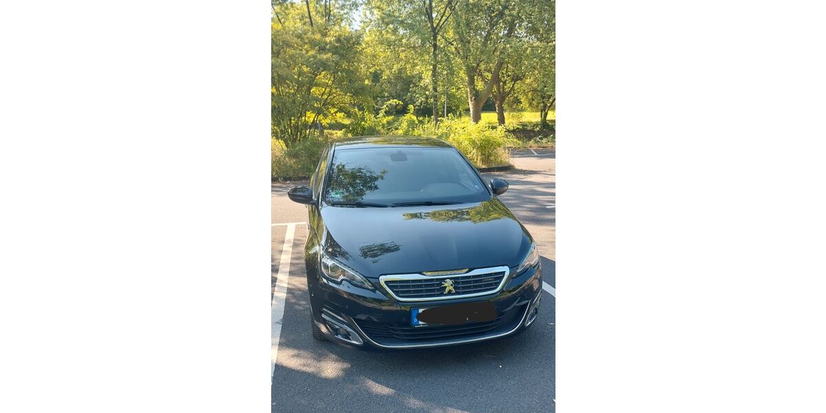 Peugeot 308 150.800 km 9.200 &euro; Oberhausen 46145