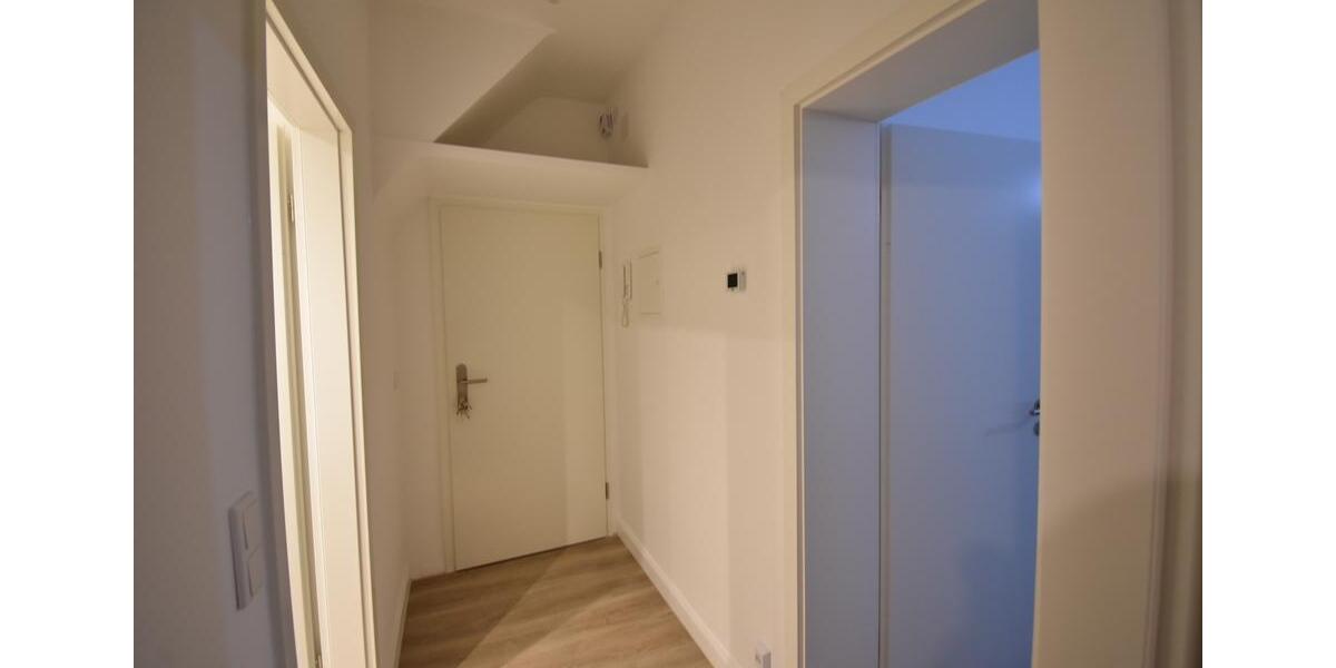 Etagenwohnung Düsseldorf Oberbilk - 1 Zimmer, 38 m&sup2;, 695&euro; | Angebot:24378774