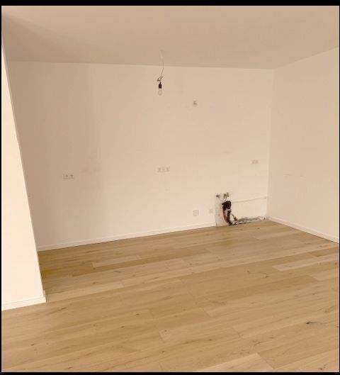 Etagenwohnung Kaarst Vorst - 3 Zimmer, 138 m&sup2;, 2.070&euro; | Angebot:26412561