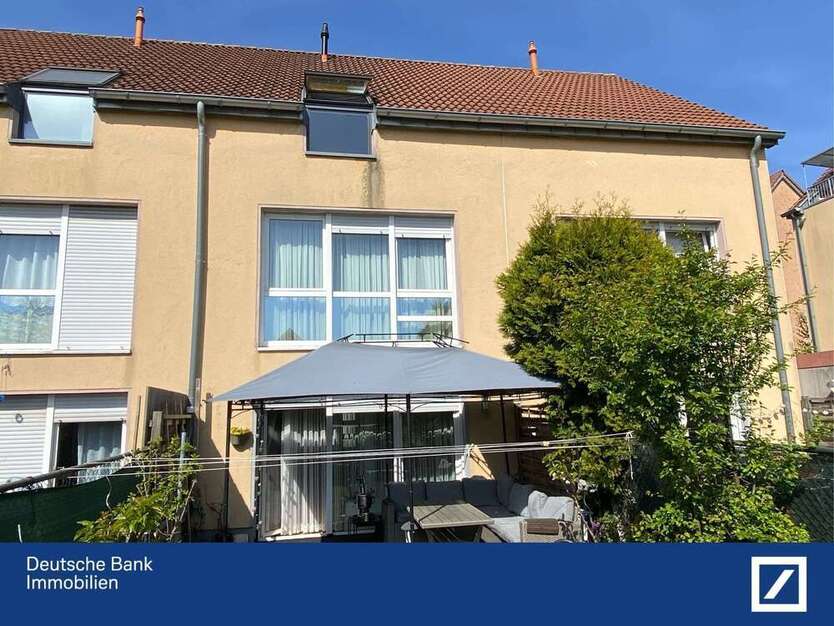 Haus zum Kaufen in Krefeld 265.000 € 110 m²