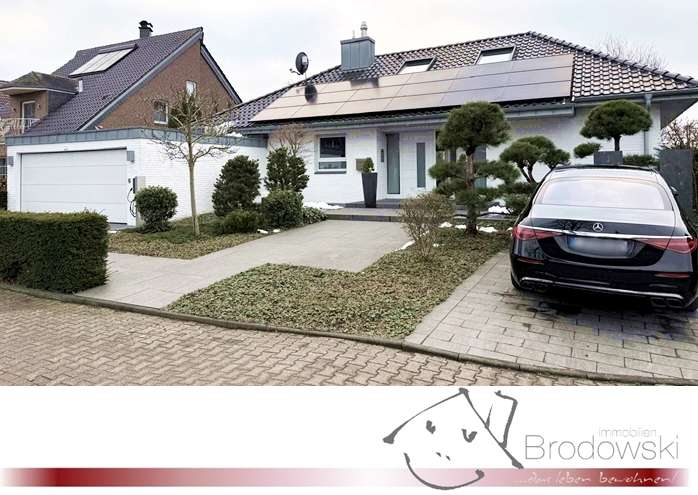 Haus zum Kaufen in Korschenbroich 1.298.000 € 230 m²
