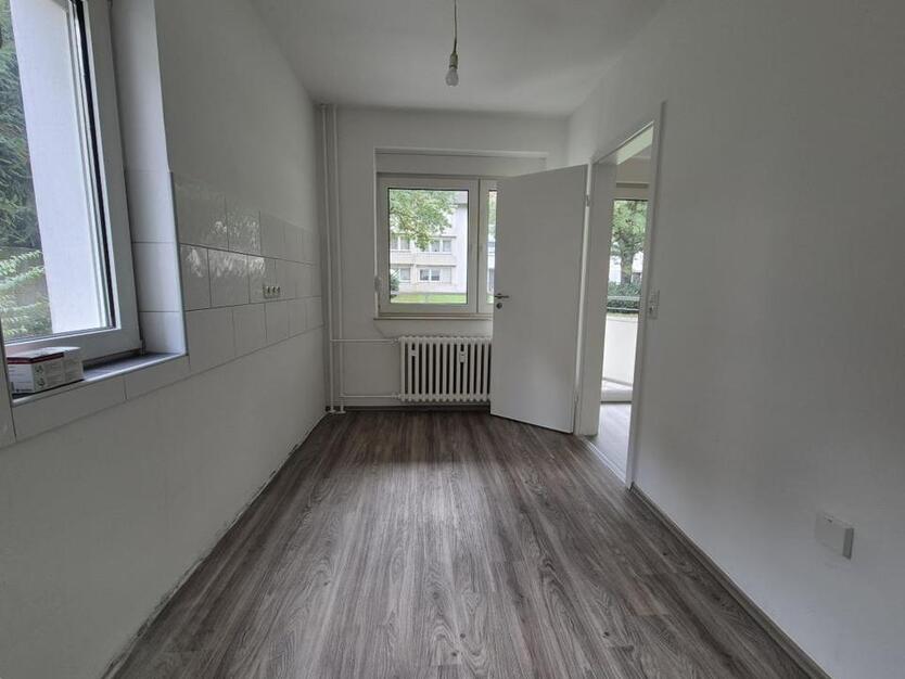 Helle 4-Zimmer-Wohnung mit Balkon! zimmer