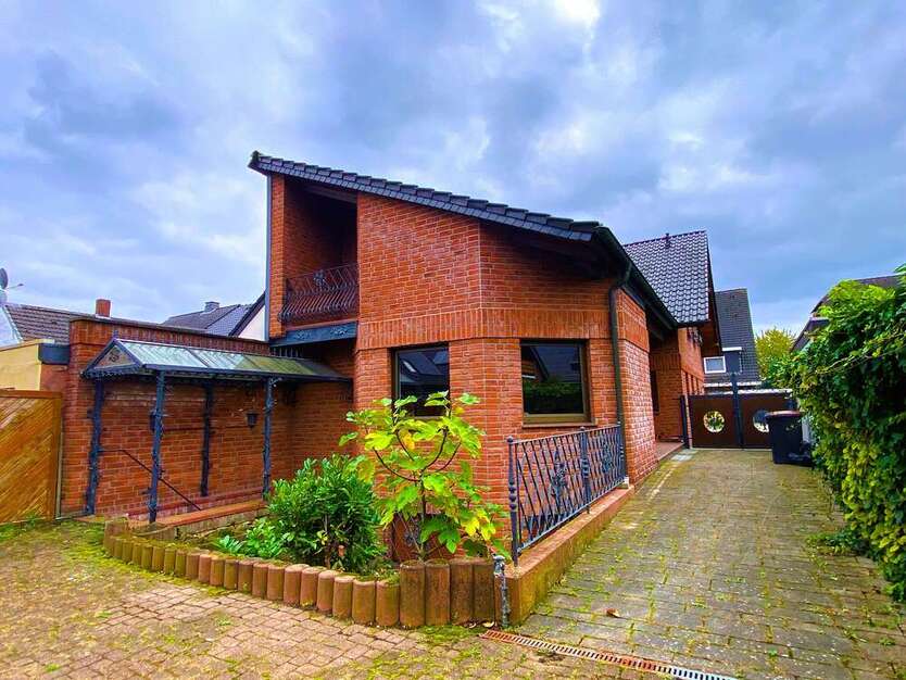 Haus zum Kaufen in Neukirchen-Vluyn 549.000 € 162.12 m² 5.5 zimmer