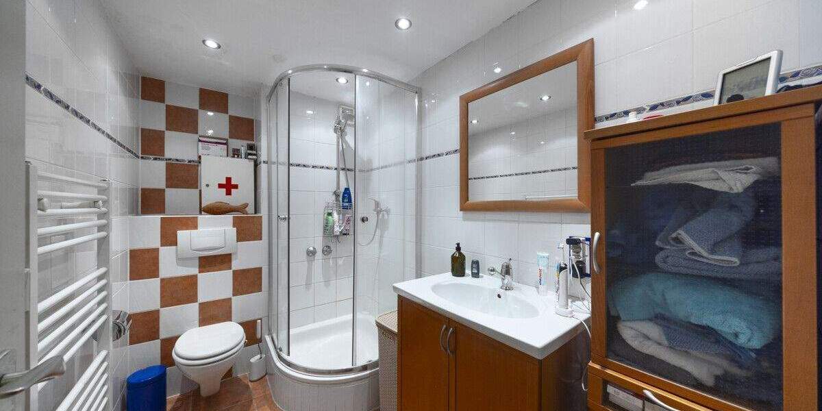 Etagenwohnung Meerbusch / Büderich Büderich - 5 Zimmer, 104 m&sup2;, 375.000&euro; | Angebot:24504479