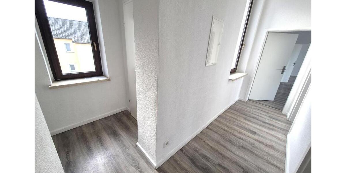 Etagenwohnung Duisburg Beeck - 2 Zimmer, 65 m&sup2;, 400&euro; | Angebot:25341211