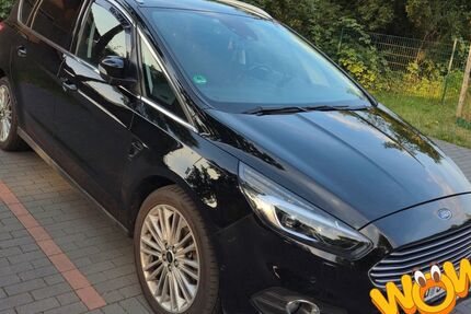 Ford S-Max 117.000 km 17.600 &euro; Duisburg 47167