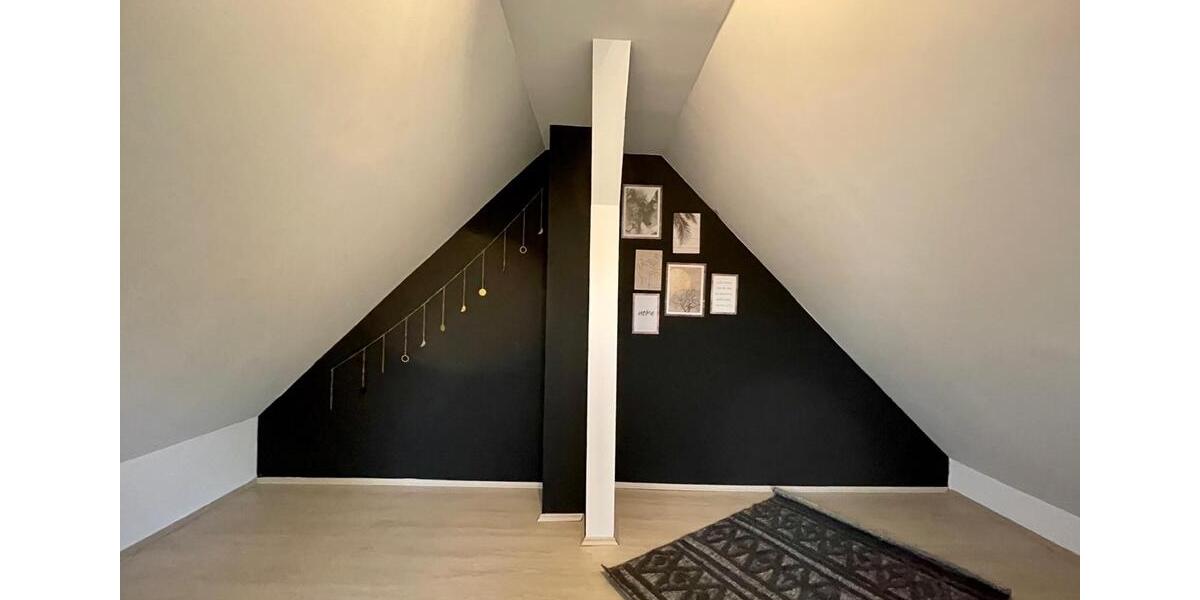 Etagenwohnung Mülheim an der Ruhr Linksruhr - 4 Zimmer, 110 m&sup2;, 1.100&euro; | Angebot:26233300