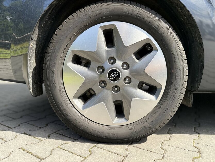 Hyundai Staria / 9 Sitze / El.Türen / 360° Kamera / PANO 20.000 km 42.990 € Mönchengladbach 41066