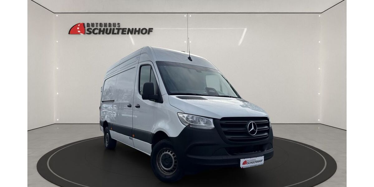 Mercedes-Benz Sprinter 106.267 km 45.990 &euro; Mülheim/Ruhr 45481