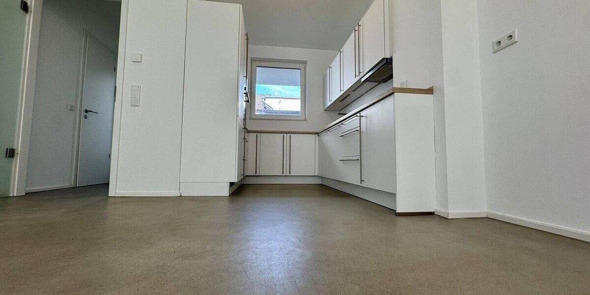 Reihenmittelhaus Düsseldorf Flingern Süd - 6 Zimmer, 150 m&sup2;, 2.950&euro; | Angebot:26877574