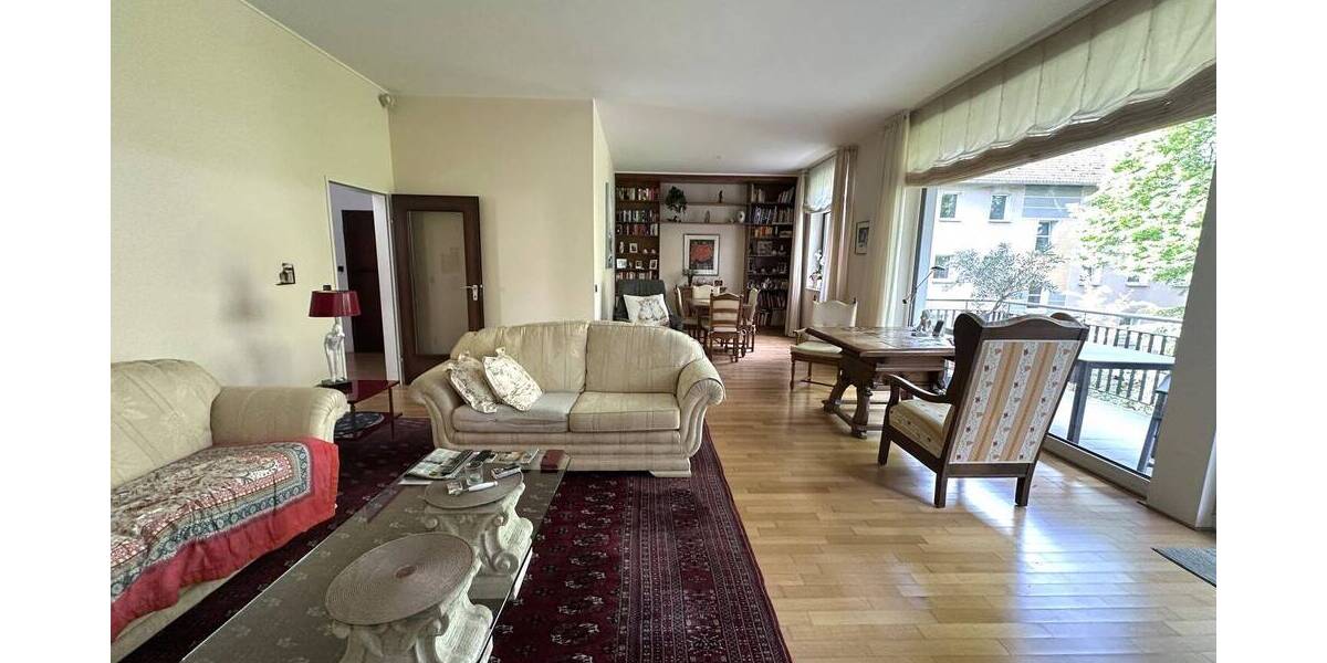 Etagenwohnung Düsseldorf Oberkassel - 4 Zimmer, 106 m&sup2;, 649.000&euro; | Angebot:26842324