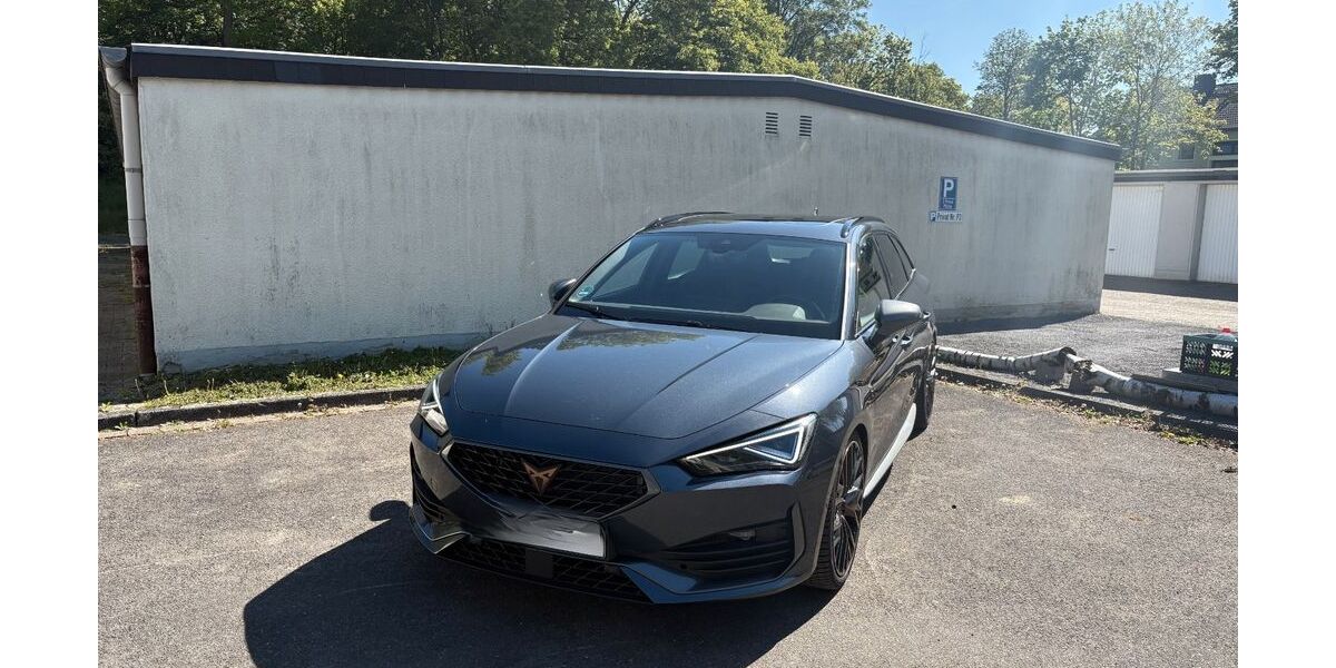Cupra Leon 29.500 km 30.900 &euro; Duisburg 47239