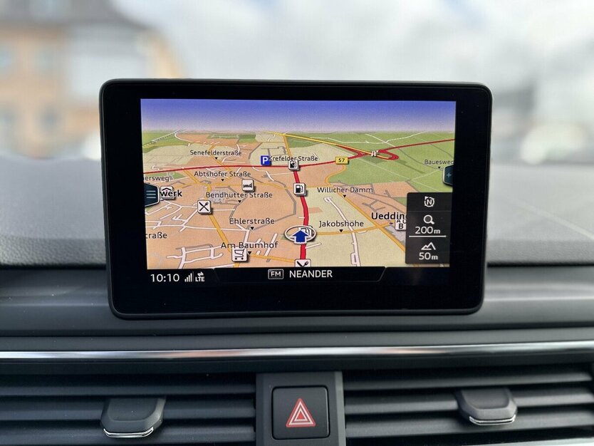 Audi A4 2,0 TDI / Automatik / Navi MMI / LED / AHK 135.000 km 18.900 € Mönchengladbach 41066