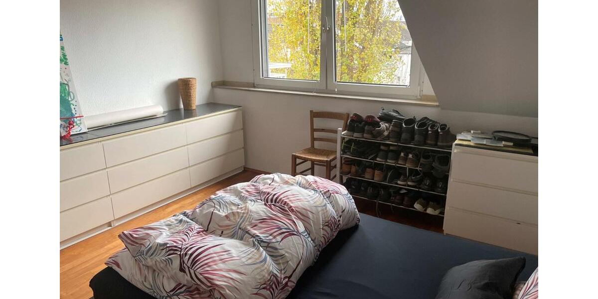 Dachgeschoßwohnung Düsseldorf Pempelfort - 3 Zimmer, 93 m&sup2;, 455.000&euro; | Angebot:26955721