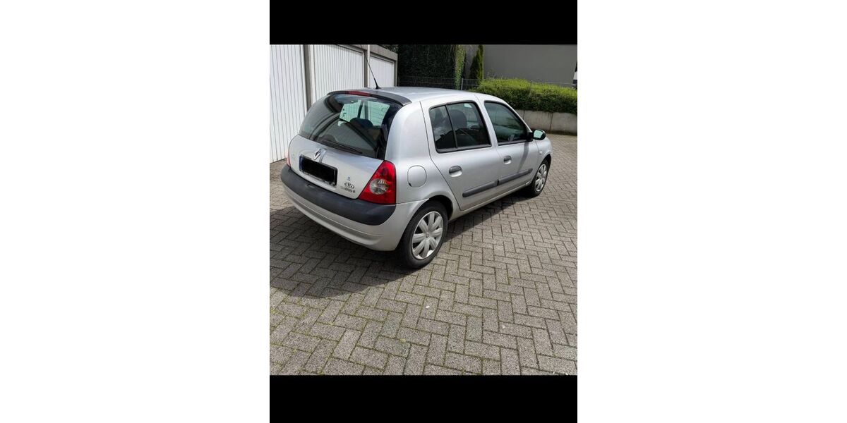 Renault Clio 102.000 km 2.000 &euro; Duisburg 47139