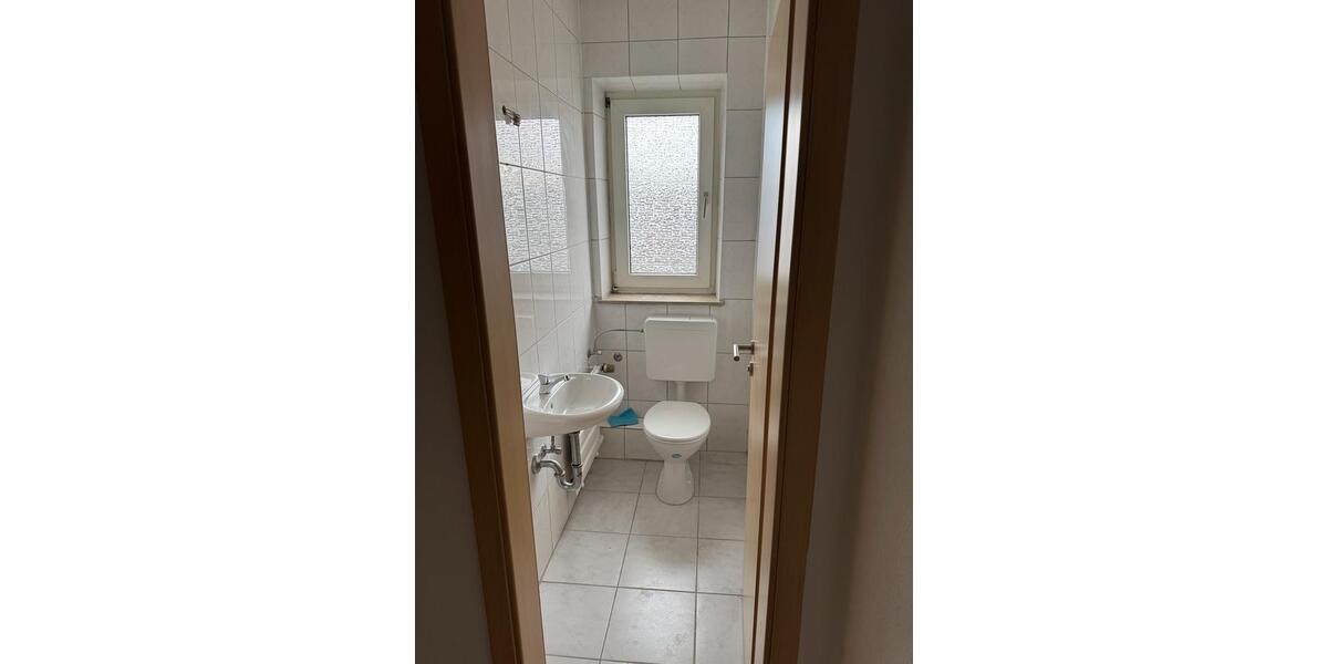 Etagenwohnung Moers Rheinkamp - 4 Zimmer, 95 m&sup2;, 890&euro; | Angebot:25616652