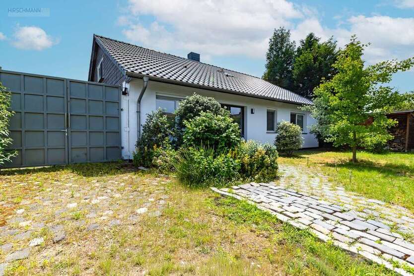 Haus zum Kaufen in Meerbusch 849.000 € 206.5 m²