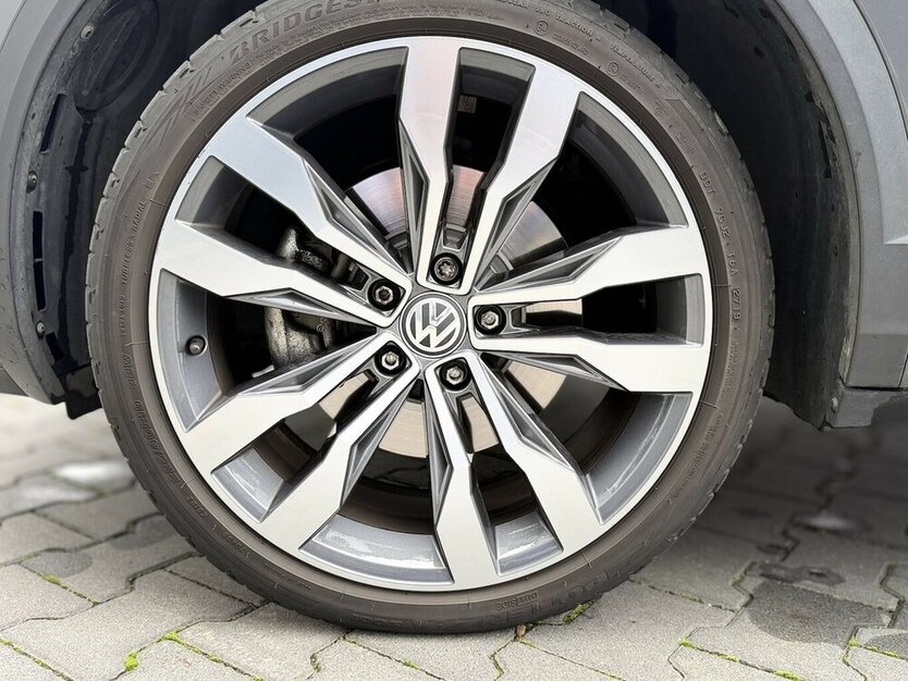 VW T-Roc R-line*IQ*Pano*Kamera*Virtual*AHK 45.000 km 25.390 € Mönchengladbach 41066