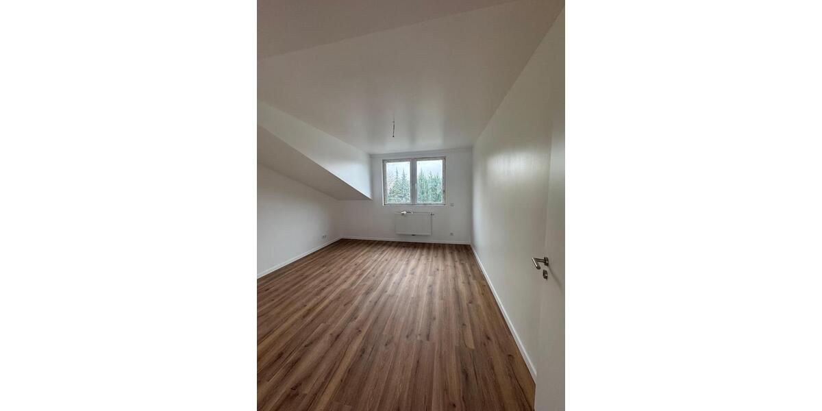 Etagenwohnung Bottrop Ebel - 3 Zimmer, 73 m&sup2;, 900&euro; | Angebot:25061923