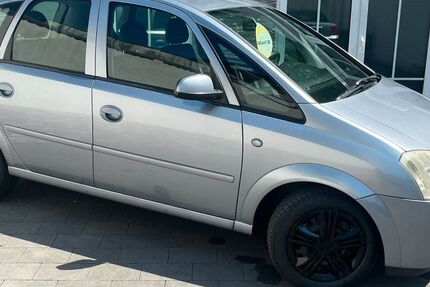 Opel Meriva 58.000 km 3.990 &euro; Oberhausen 46145