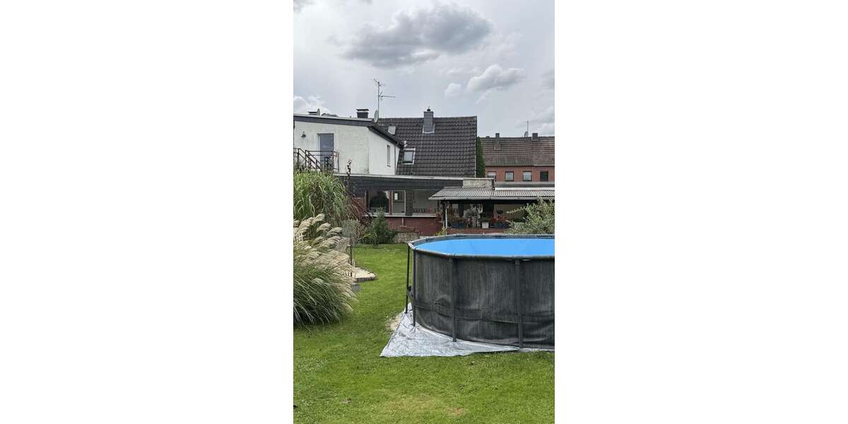 Einfamilienhaus Moers Hochstraß - 6 Zimmer, 126 m&sup2;, 270.000&euro; | Angebot:24559122