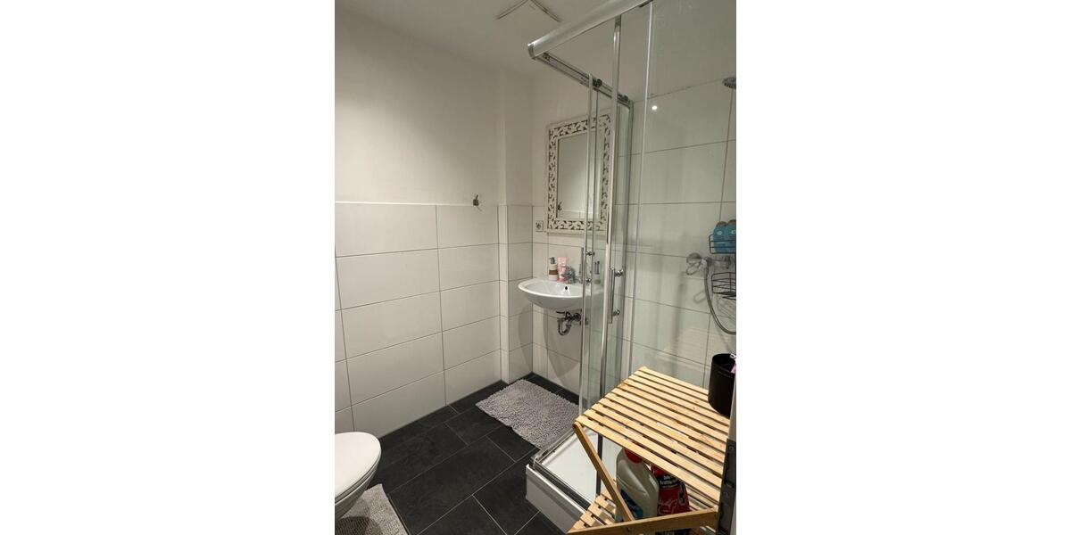 Erdgeschoßwohnung Krefeld - 4 Zimmer, 150 m&sup2;, 1.610&euro; | Angebot:26286786