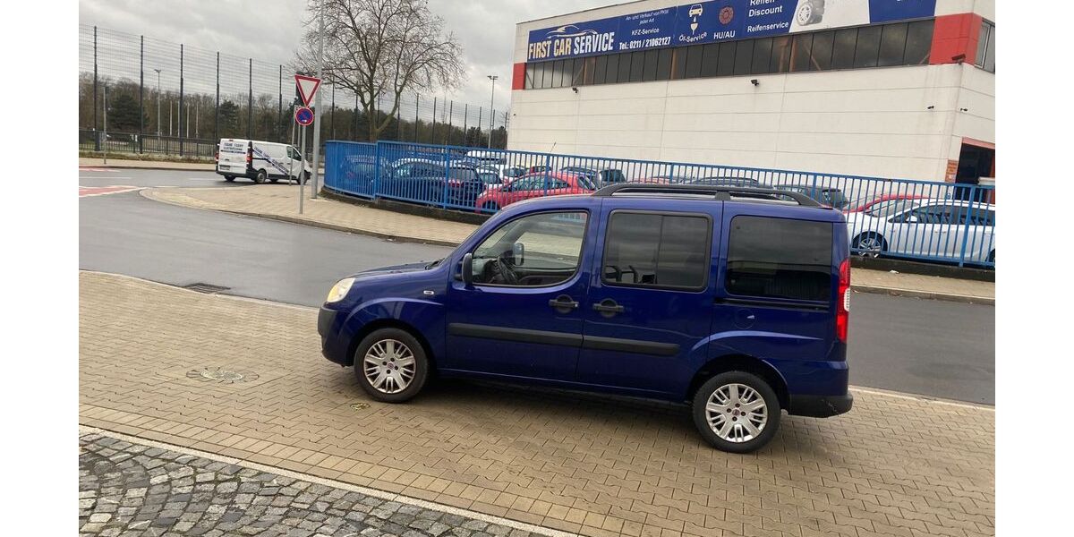 Fiat Doblo 165.547 km 4.999 &euro; Düsseldorf 40599