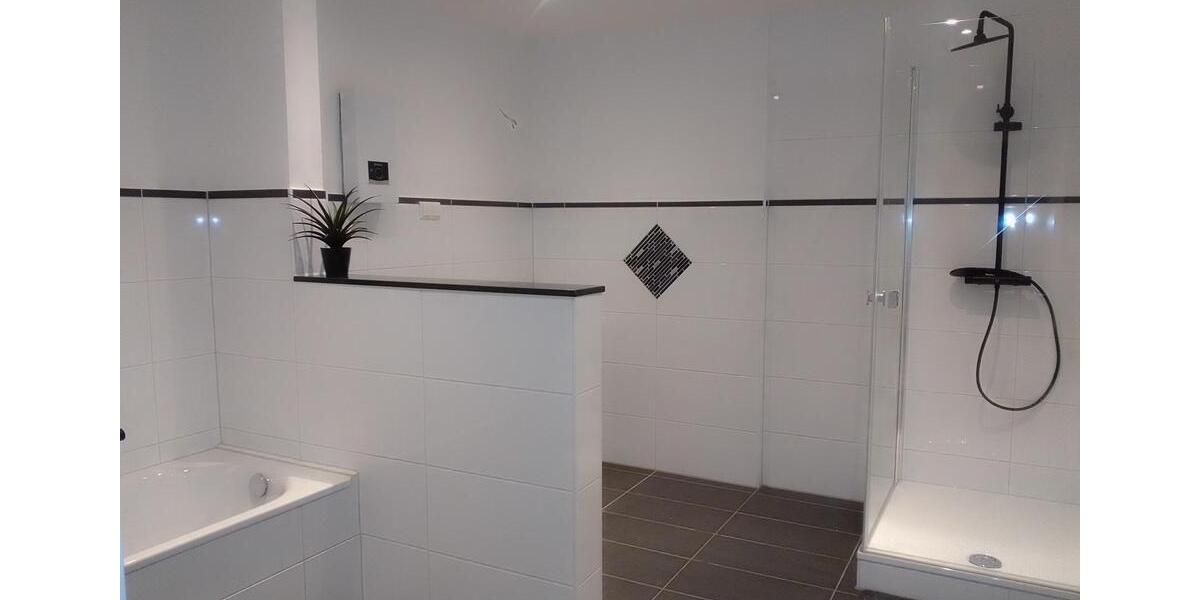 Erdgeschoßwohnung Düsseldorf Düsseltal - 4.5 Zimmer, 185 m&sup2;, 1.950&euro; | Angebot:26117423