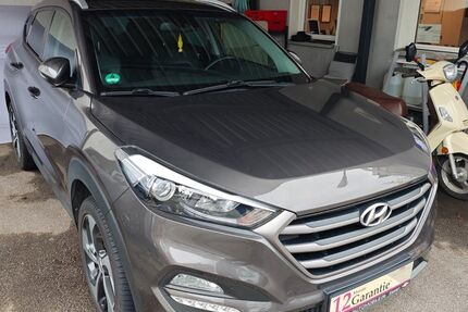 Hyundai TUCSON 58.000 km 16.990 &euro; Essen 45136